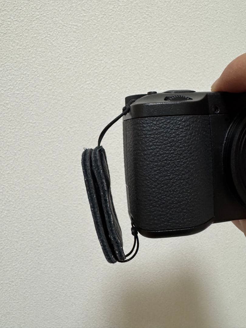 RICOH GR iv 本体 充電器 バッテリー2個　その他アクセサリー付き