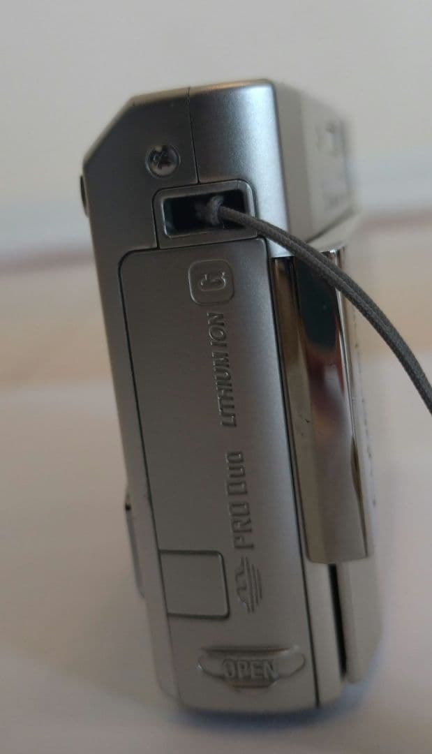SONY　デジカメ　DSC-T100　Cyber-shot