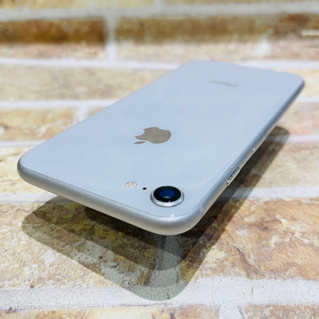 SIMフリー iPhone8 64GB シルバー 電池新品