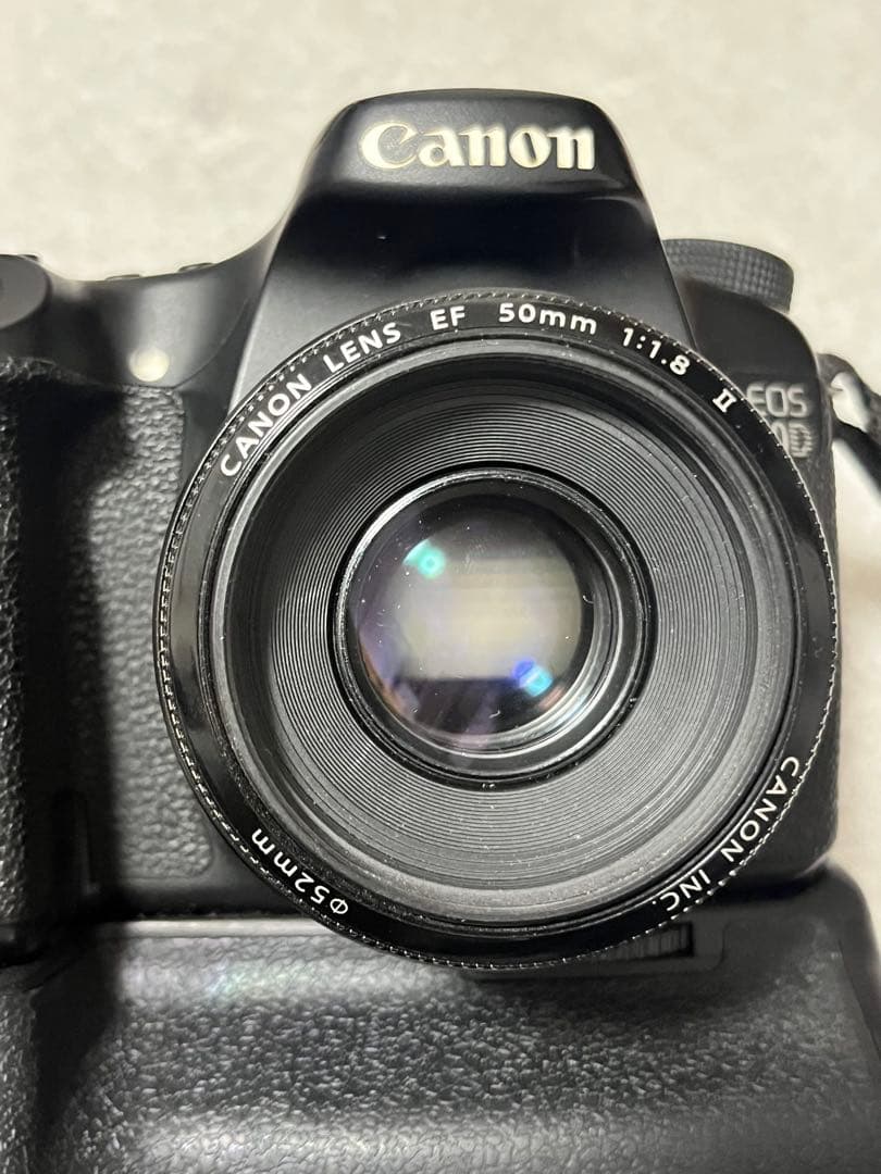 Canon EOS 70D バッテリーグリップ BG-E14 バッテリー3個付き
