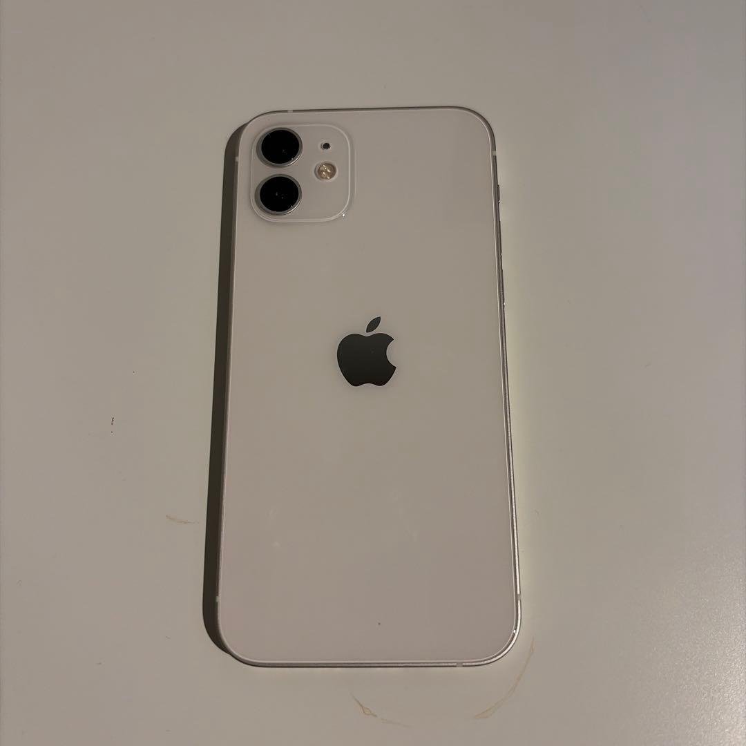 iPhone 12（容量：128GB／カラー：ホワイト）