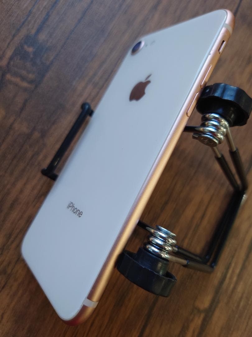 H*G様 Apple iPhone 8 64GB