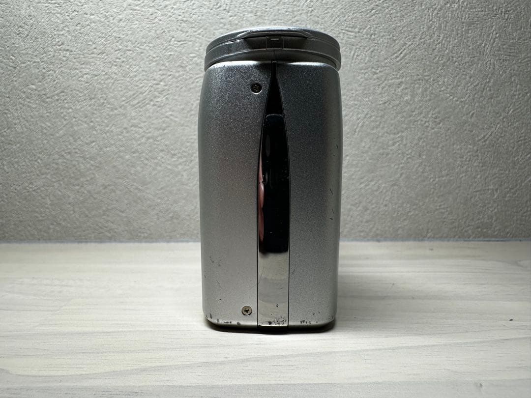 【完動品】Nikon COOLPIX S10 VR シルバー デジタルカメラ