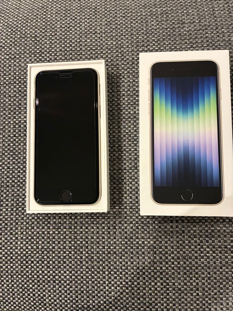 美品　Apple iPhone SE (第3世代) ホワイト　64GB