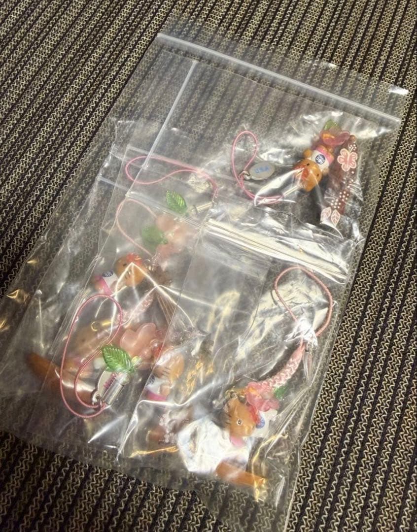 ハワイ日焼けキティギターウクレレkitty 根付けストラップABC store