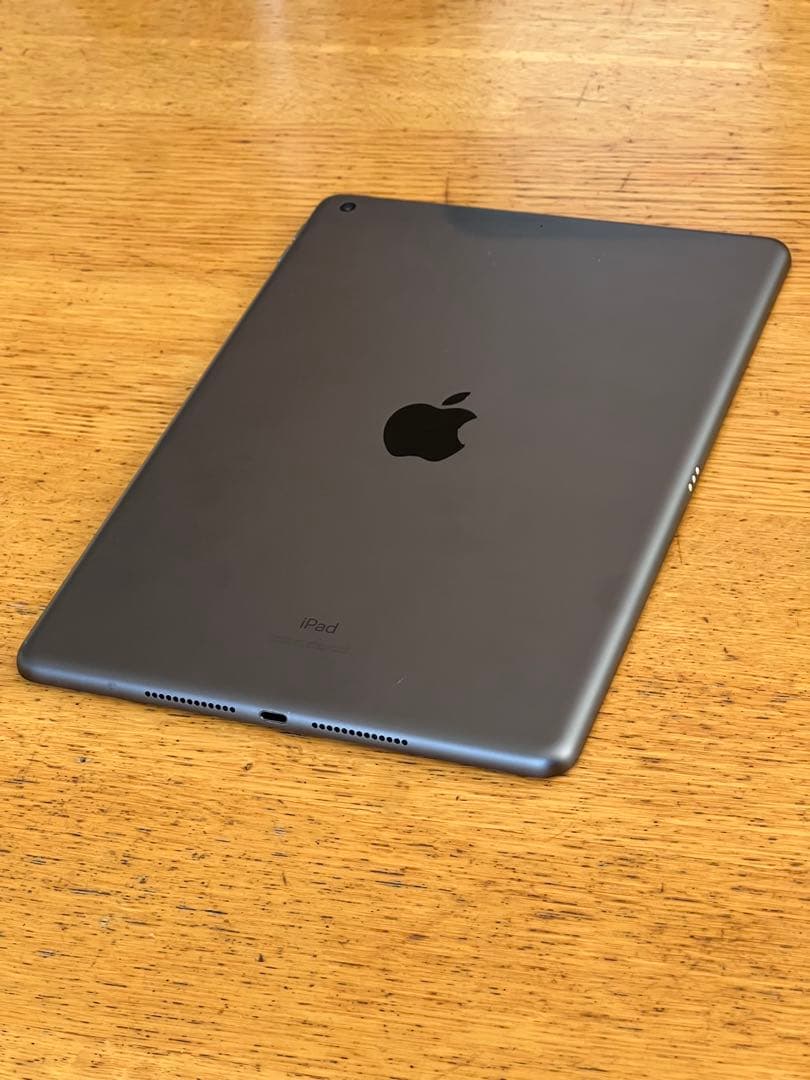 iPad 第七世代　スペースグレー 本体　ジャンク