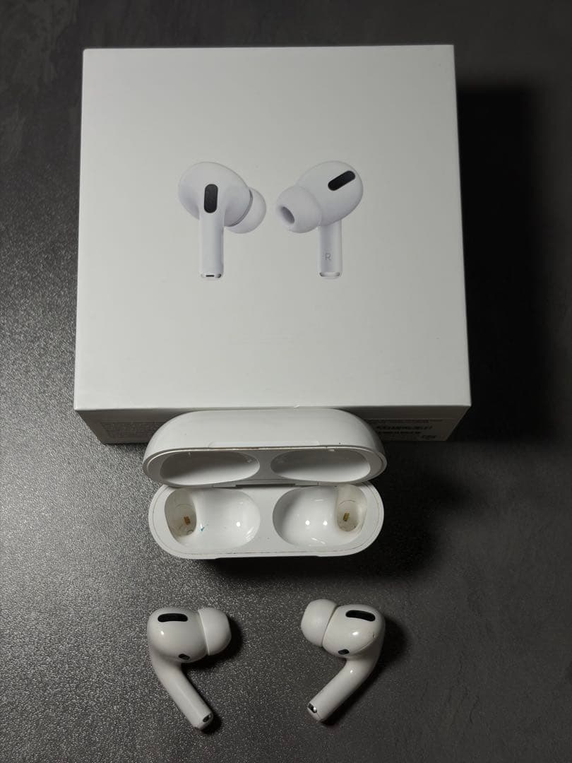 【正規品】AirPods Pro1 充電ケース付き ホワイト 本体以外は未使用