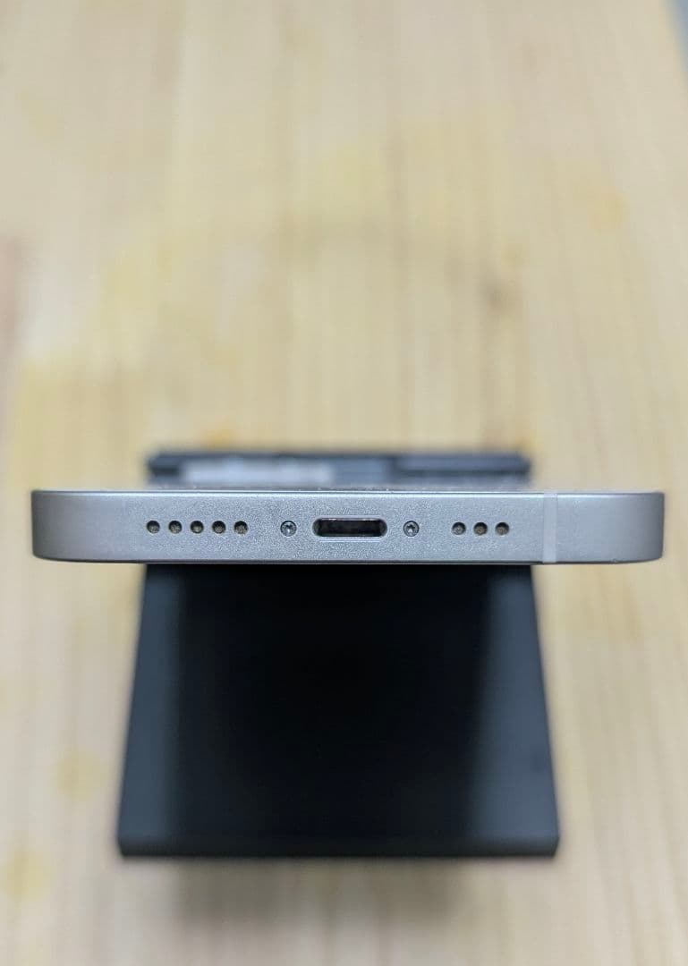 iPhone 13 スターライト 128GB SIMフリー