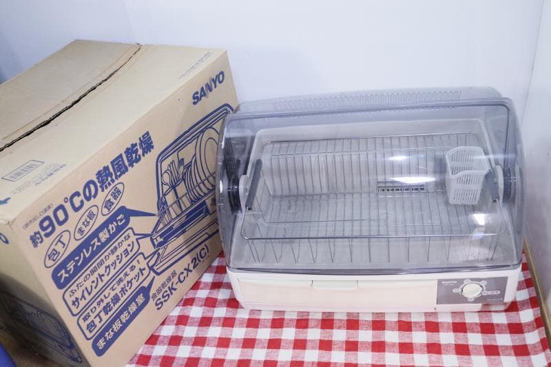未使用◆SANYO　食器乾燥器　SSK-CX2 　たっぷりゆとりの８人用