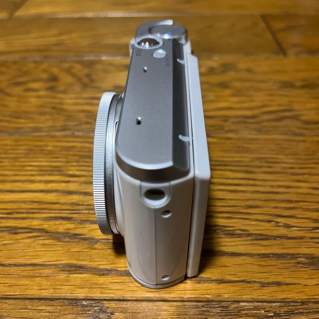 CASIO デジタルカメラ EXILIM EX-ZR3200WE　ホワイト