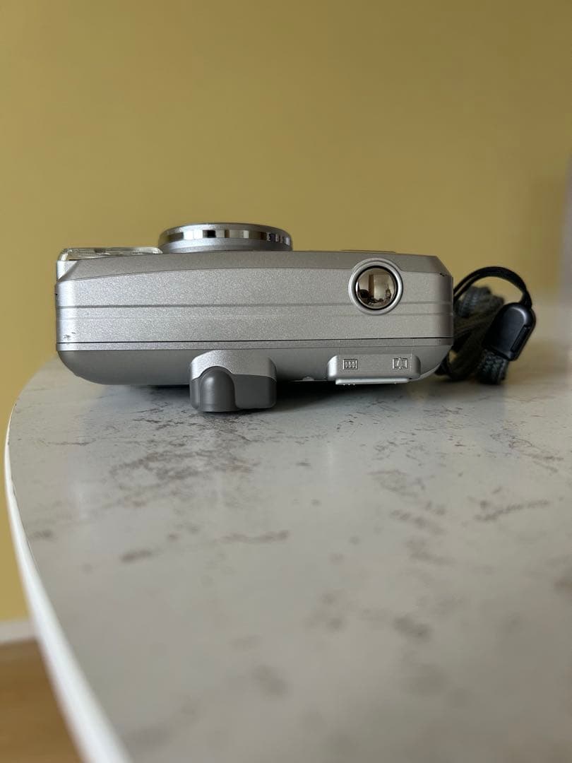 富士フイルム Zoom Date 120V コンパクトフィルムカメラ