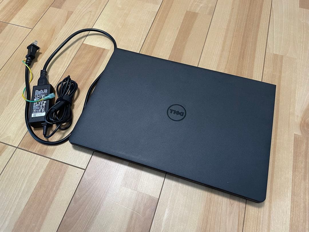 Dell ノートパソコン　Inspiron 3558