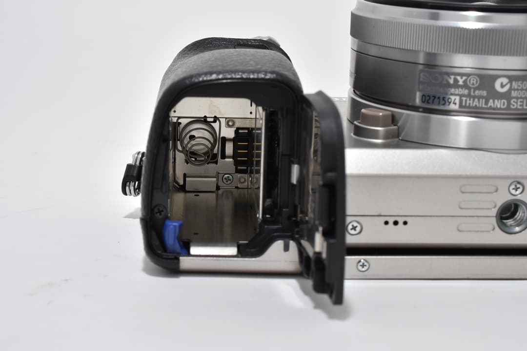 SONY α6000 シルバー レンズセット 0441