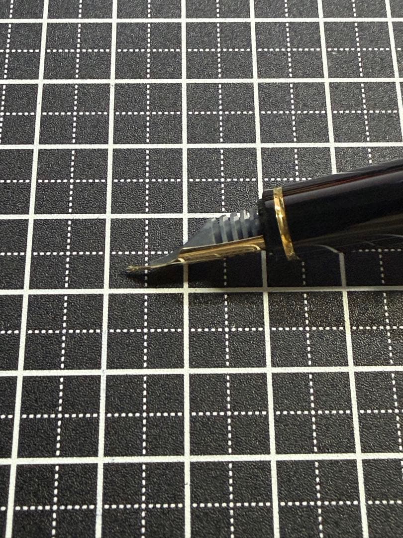 PILOT GRANCE BLACK 万年筆　字幅M