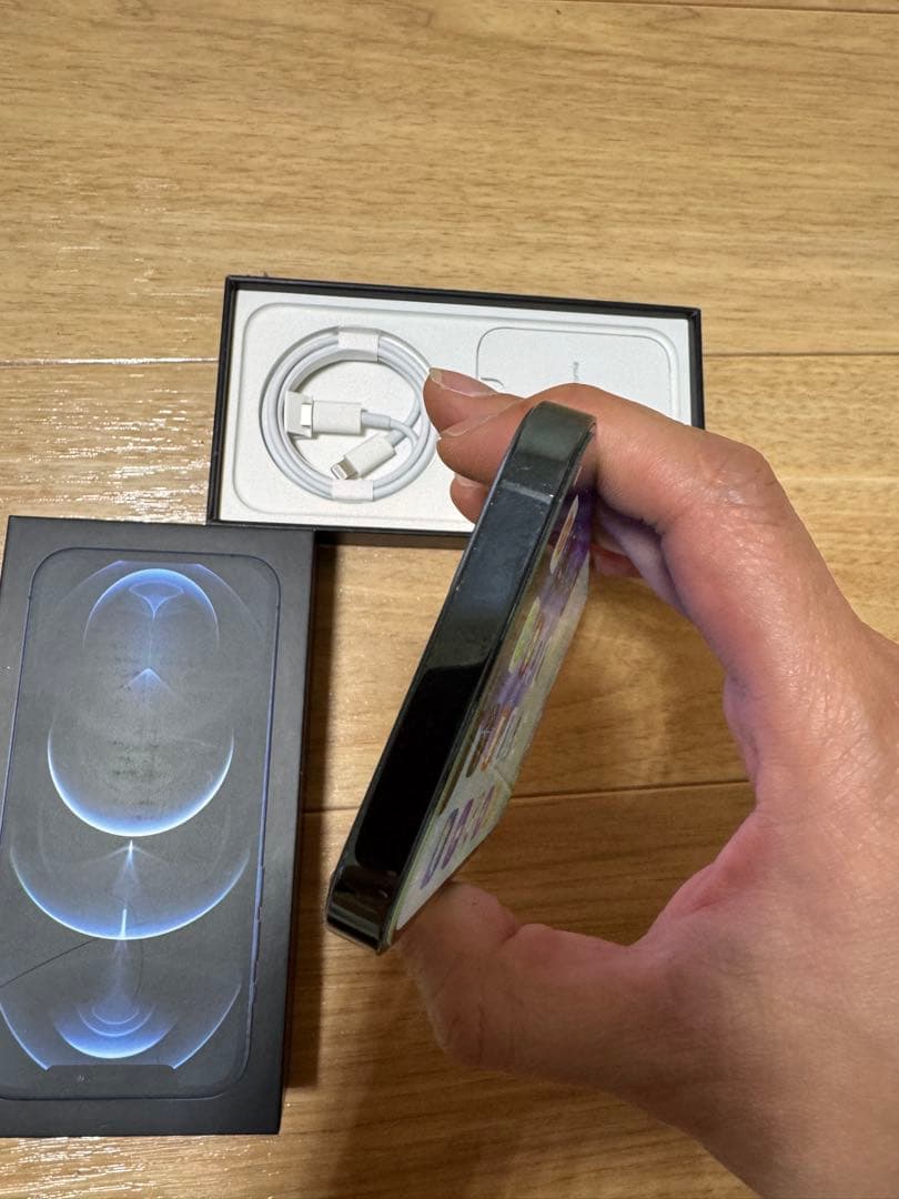 ❤️美品❤️ iPhone 12 pro 256GB バッテリー95%