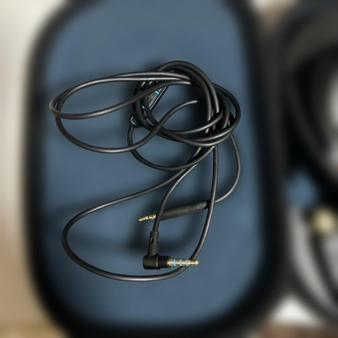 Bose 有線ヘッドホン ケース付き