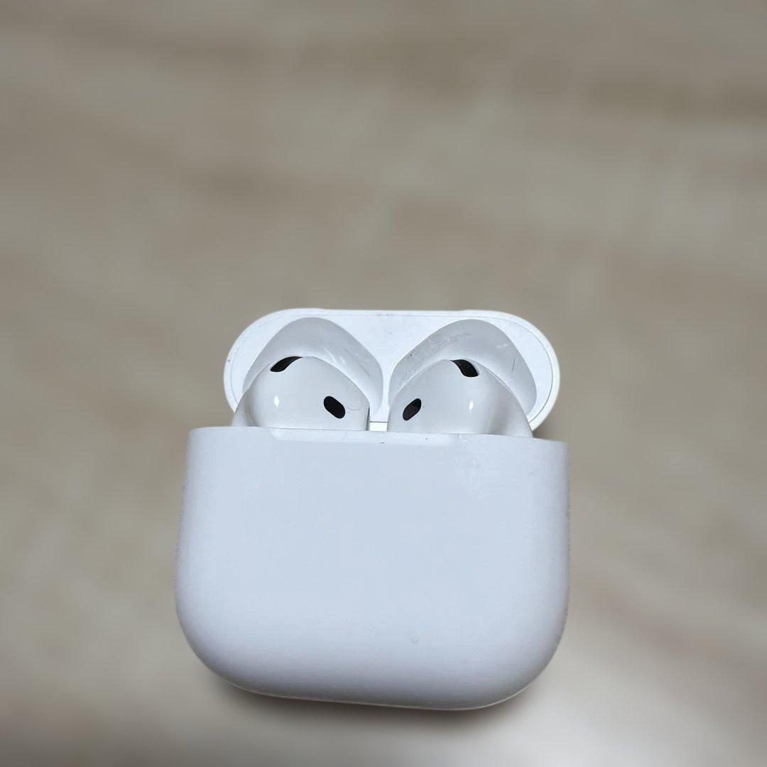 Apple AirPods 4 ノイズキャンセリング搭載　2026年1月に購入品