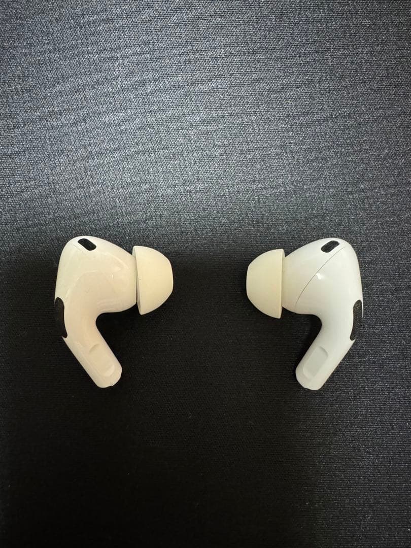 (正規品)AirPods Pro 2 付属品付き Lightning充電