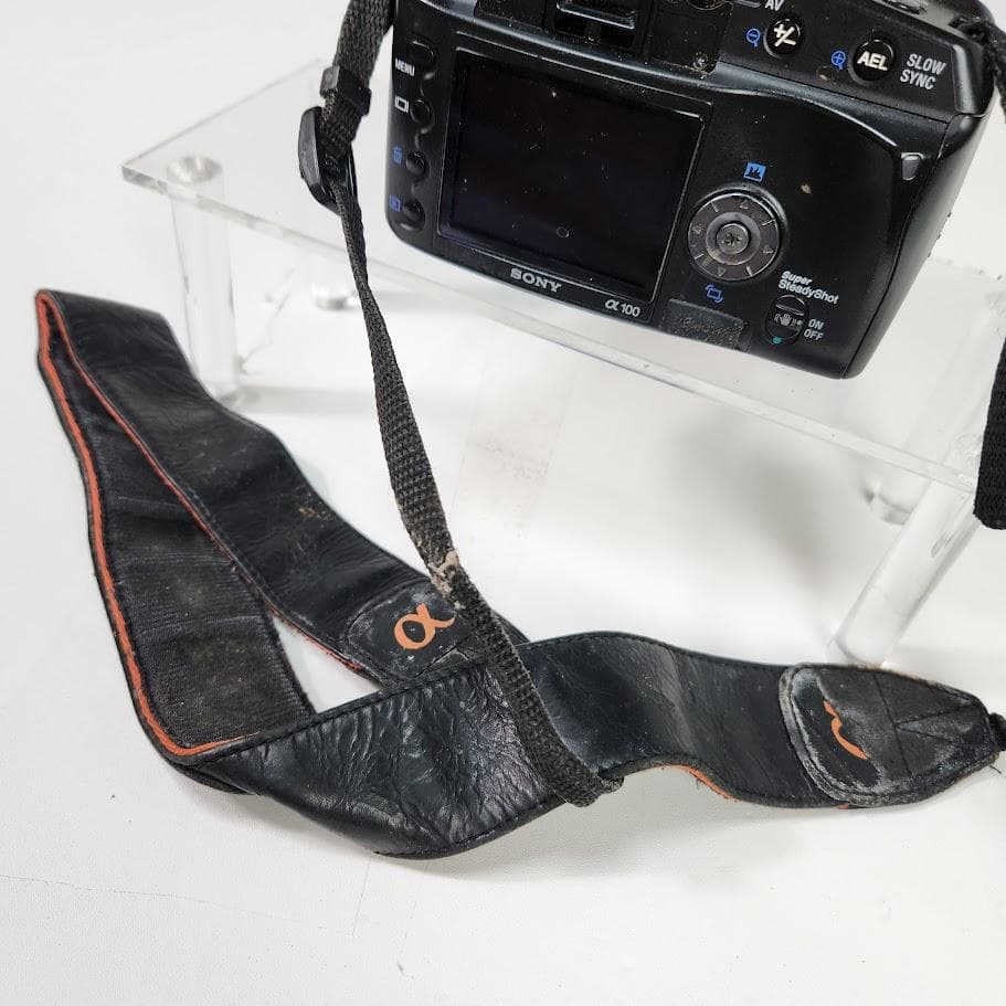 SONY　α100 DSLR-A100 デジタル一眼レフカメラ　SH0005