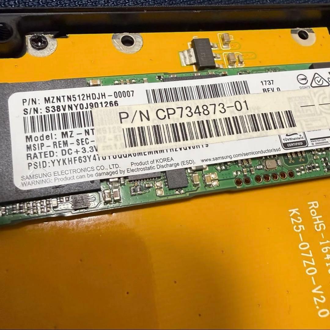 Samsung M.2 SATA 512GB SSD 変換ケース付