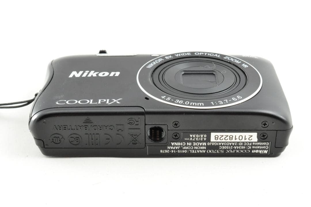 美品　NIKON COOLPIX S3700 ブラック　コンパクトデジタルカメラ