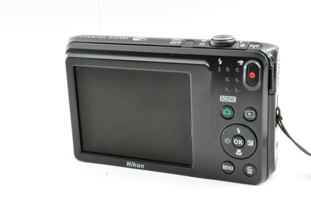 美品　NIKON COOLPIX S3700 ブラック　コンパクトデジタルカメラ