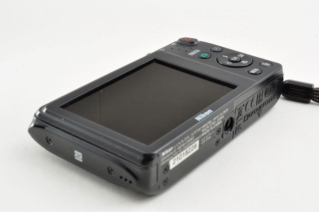 美品　NIKON COOLPIX S3700 ブラック　コンパクトデジタルカメラ