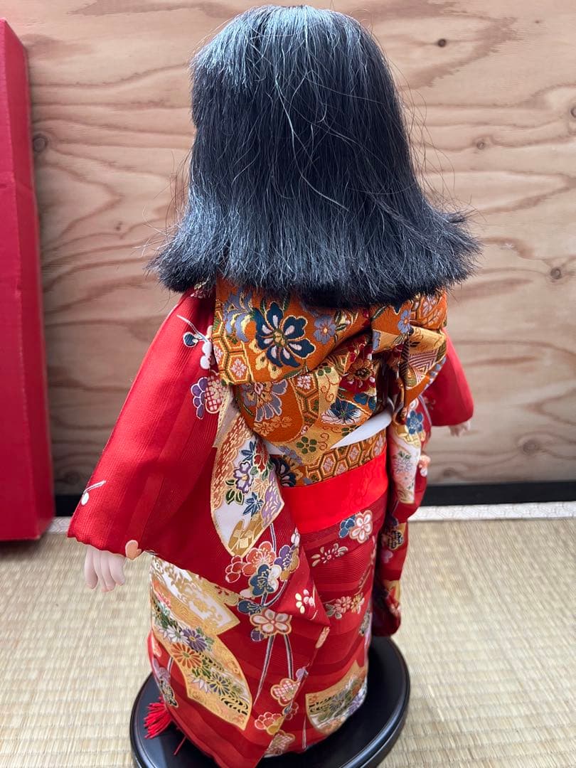 市松人形　吉徳大光　人間国宝 平山郷陽氏写し　赤い本絹　尺2 美品