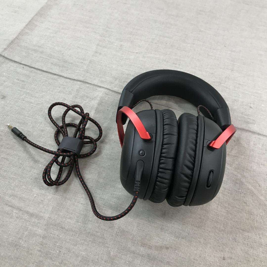 HyperX Cloud III  ゲーミングヘッドセット