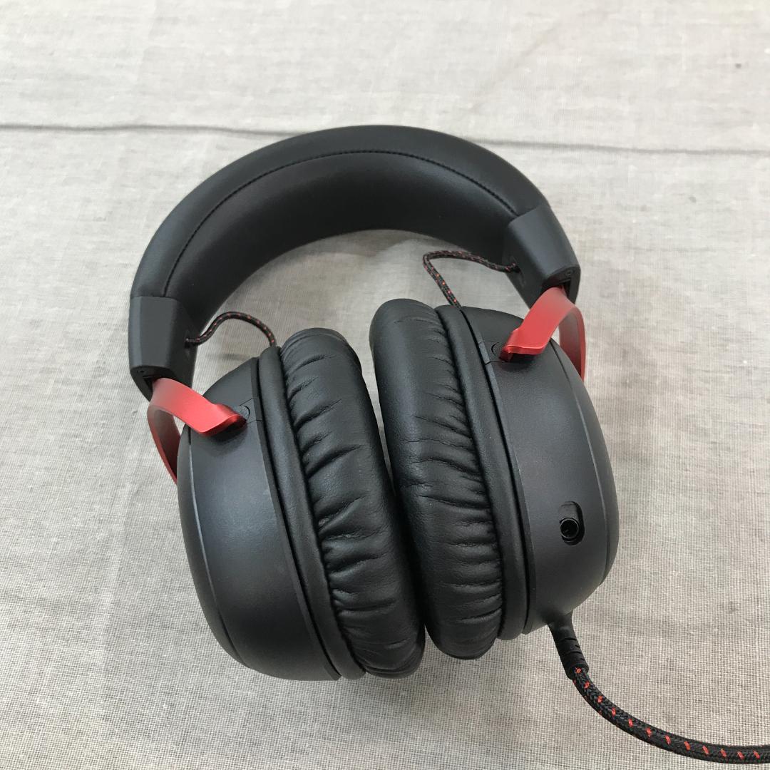 HyperX Cloud III  ゲーミングヘッドセット