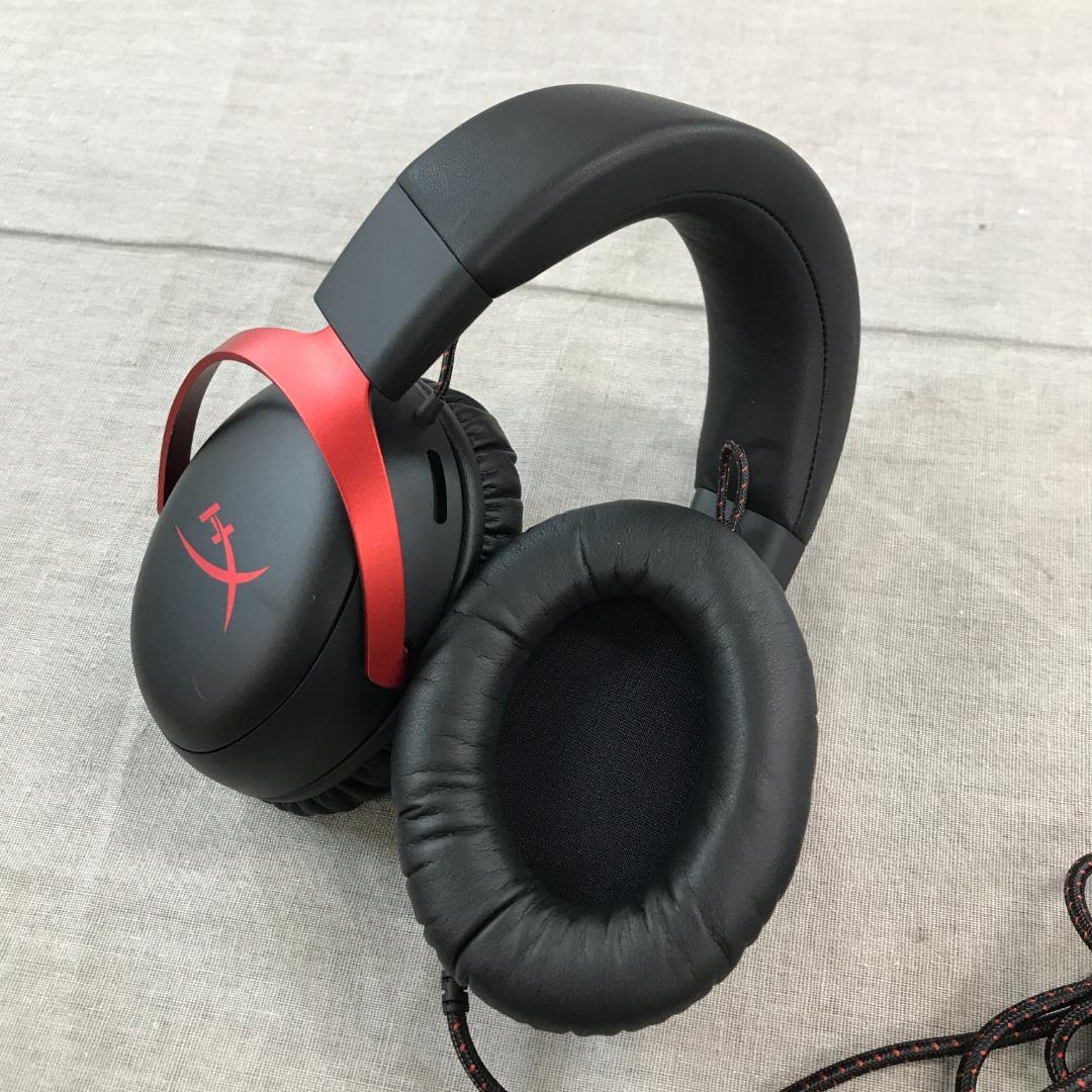 HyperX Cloud III  ゲーミングヘッドセット