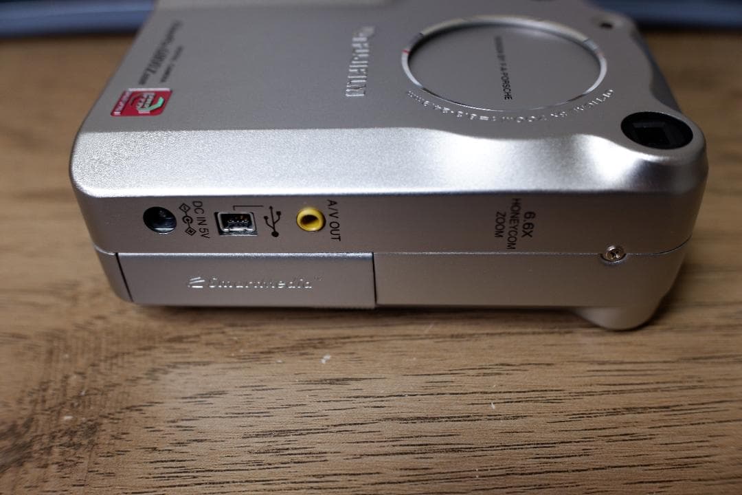 富士フイルム FUJIFILM FinePix 6800z 動作品 ほぼ新品