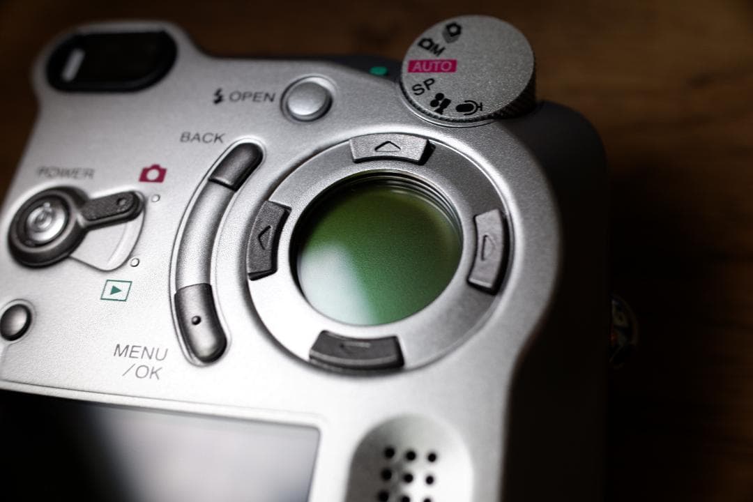 富士フイルム FUJIFILM FinePix 6800z 動作品 ほぼ新品