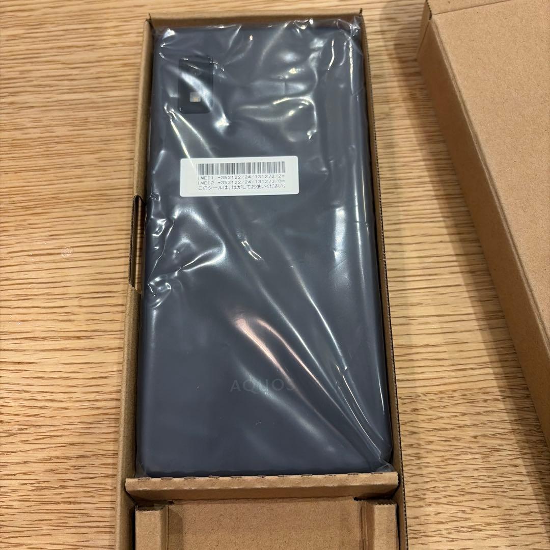 SHARP AQUOS wish3 本体　美品　ケース付き