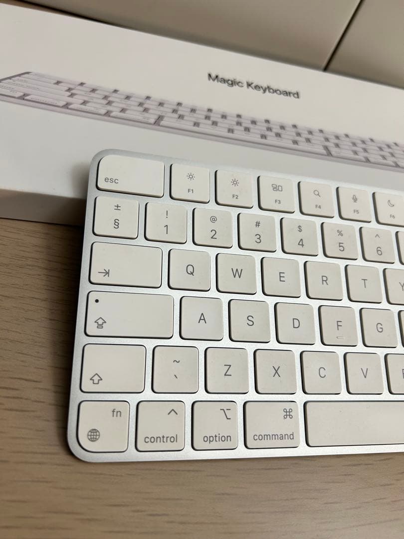 Apple Magic Keyboard シルバー 英語配列　UK A2450
