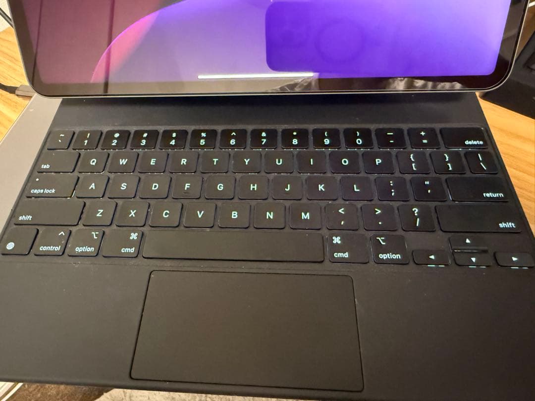 ipad pro m1 13インチ　magic keyboard付き