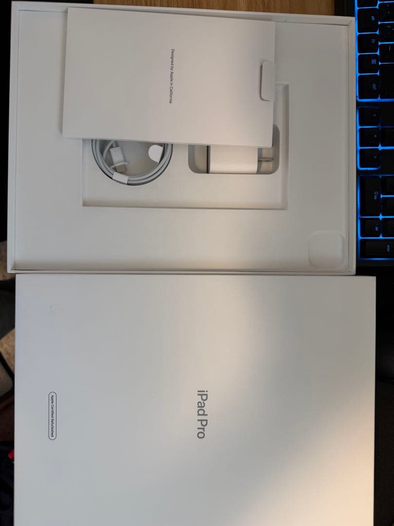 ipad pro m1 13インチ　magic keyboard付き