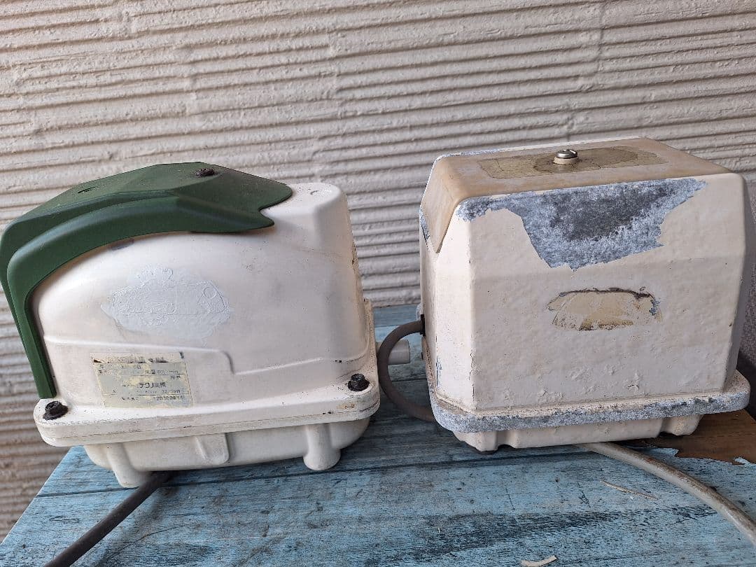 ２台中古風量正常測定済みエアーポンプXP-60LP-30(1台は部品交換済み)