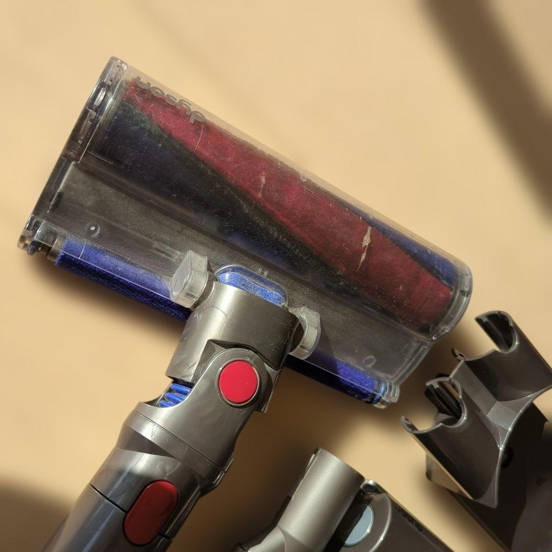 Dyson V8 fluffy+ スティッククリーナー 本体
