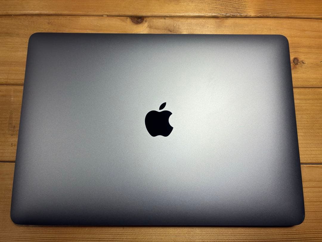 MacBook air M1(2020)スペースグレー