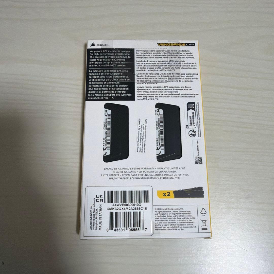 CORSAIR VENGEANCE DDR4 メモリ 32GB(16G