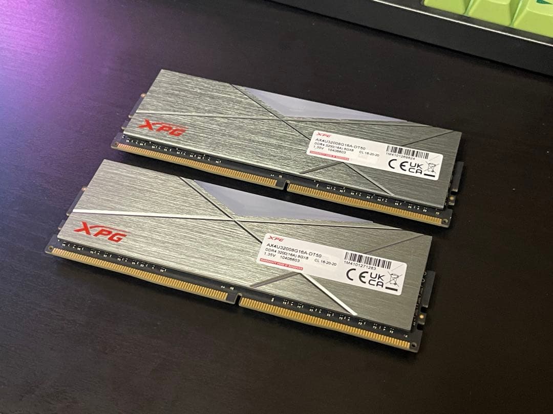 XPG SPECTRIX D50 RGB DDR4-3200 16GB 完動品