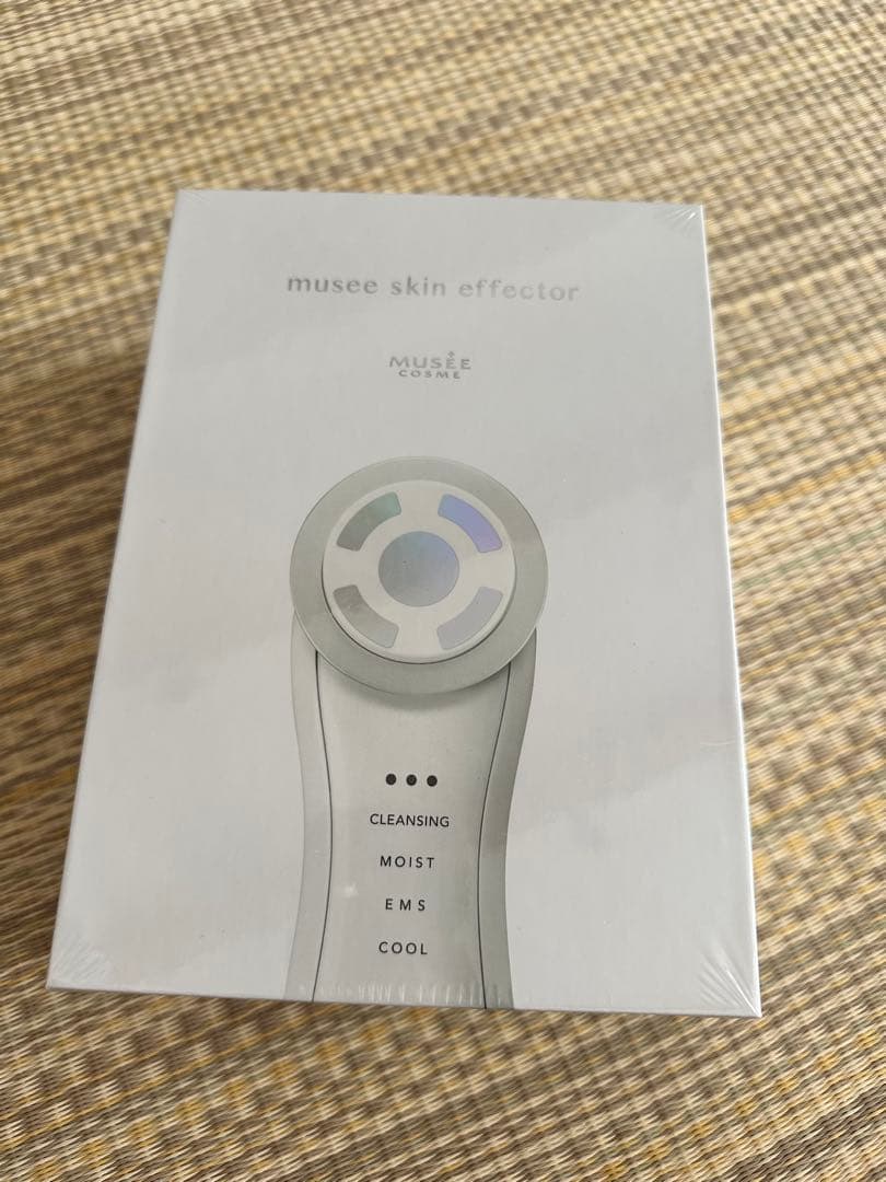 【新品・未開封】ミュゼ スキンエフェクター 美顔器　美容液2本付