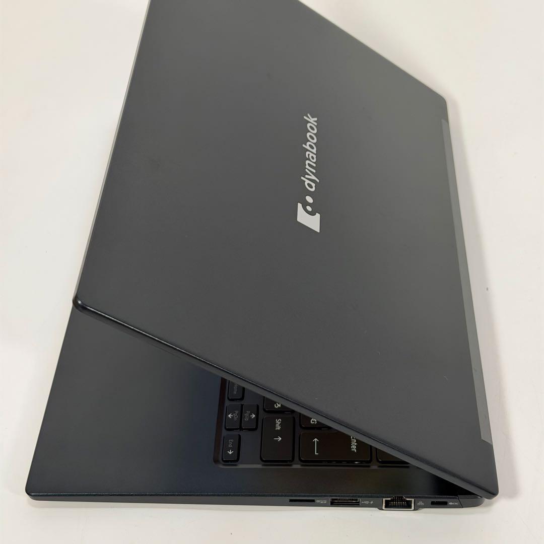57.G83/HU 超軽量 i5-11世代 16G512G Office2024