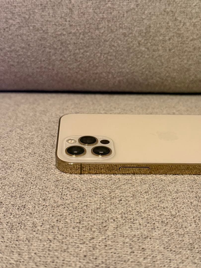 s*o様 Apple iPhone 12 Pro ゴールド 本体