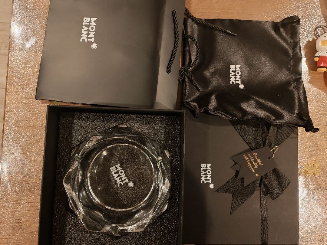 新品・未使用 MONTBLANC モンブラン クリスタル ガラス 灰皿