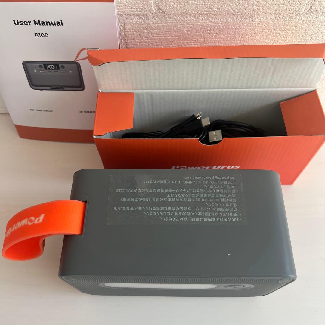 ポータブル電源 89.6Wh 小型 98 大容量 パススルー機能 7ポート