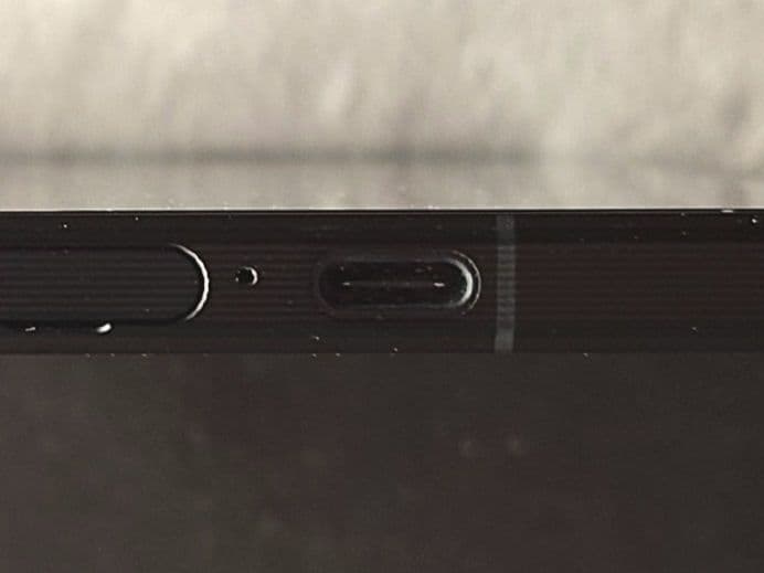 [をぢこ] SONY Xperia 1 V au版　SOG10