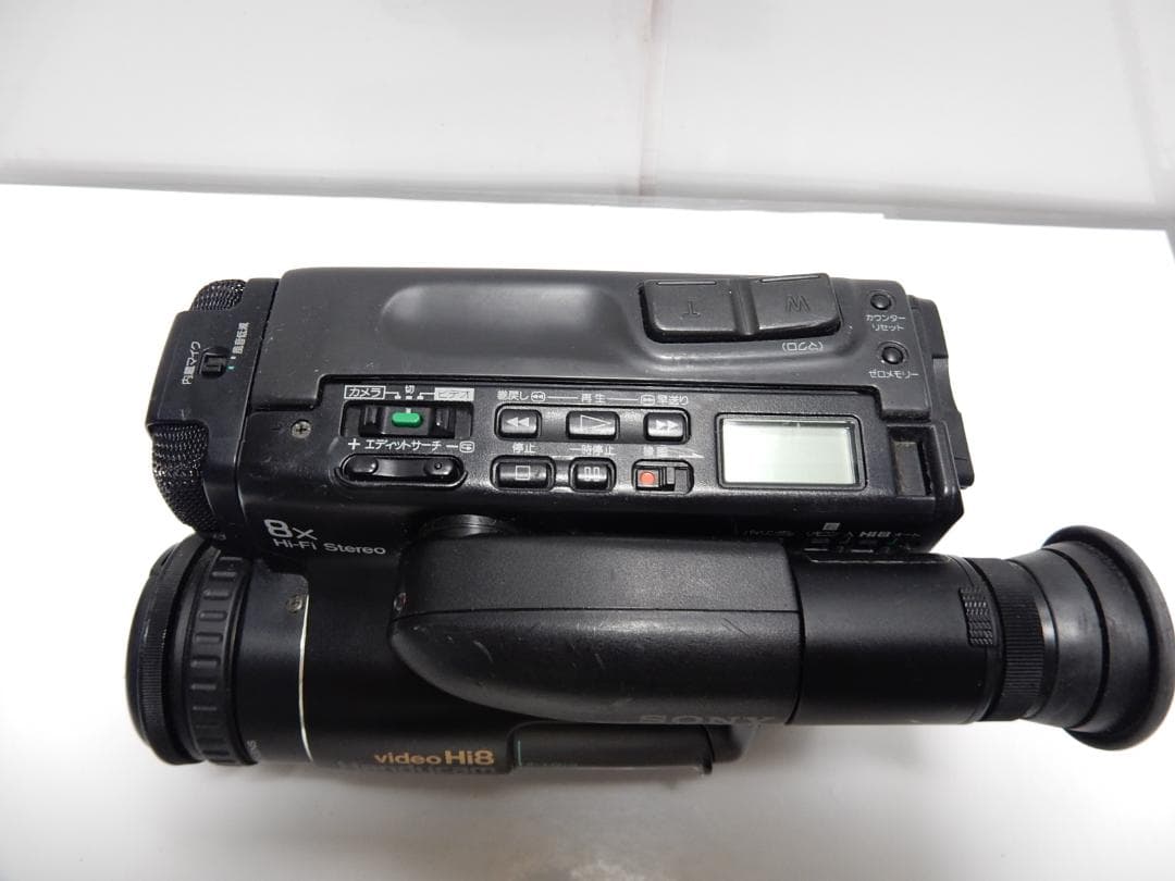 希少　大人気　動作品　ソニーSONY　CCD-TR705　8ミリビデオカメラ
