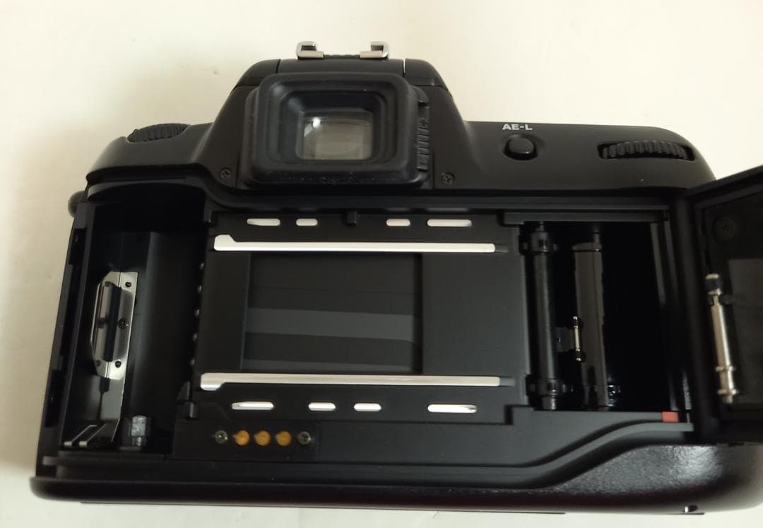 ★動作品★Nikon F60D 一眼レフフィルムカメラ　ストラップ　説明書付属
